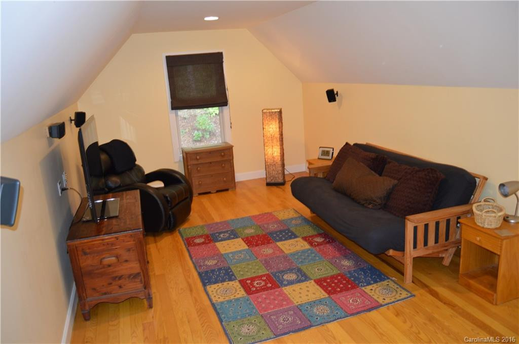 333 Martins Creek Road - Photo 18