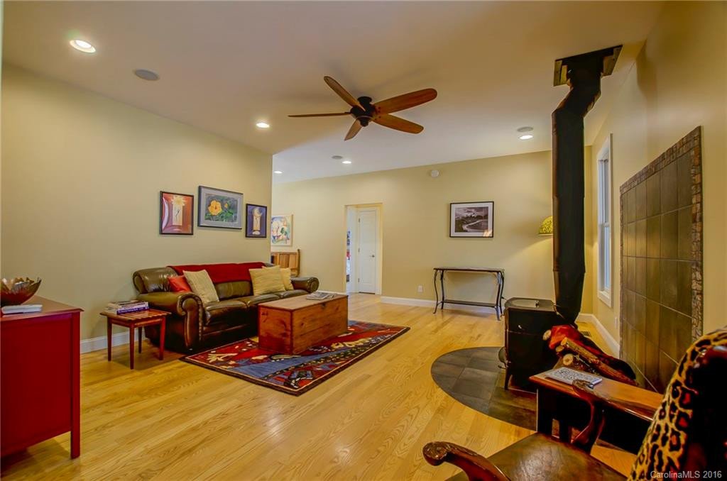 333 Martins Creek Road - Photo 7