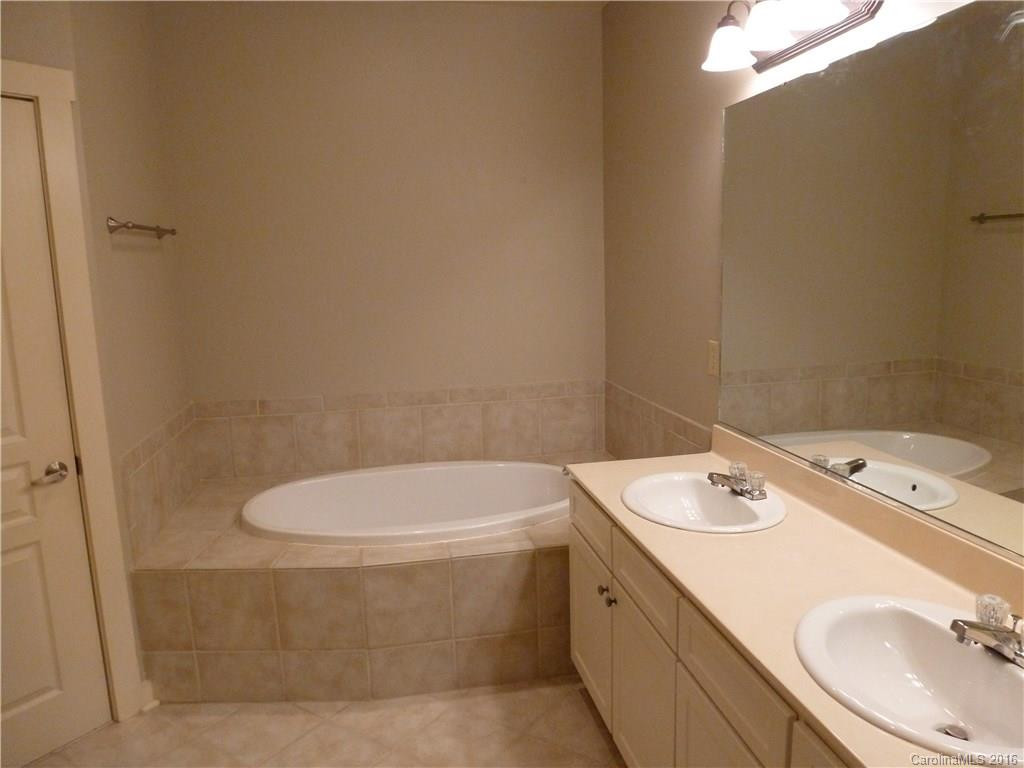 9 Kenilworth Knoll #106 - Photo 19
