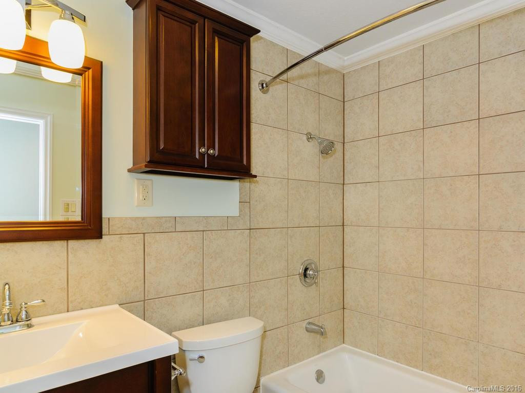 63 Imperial Court - Photo 11