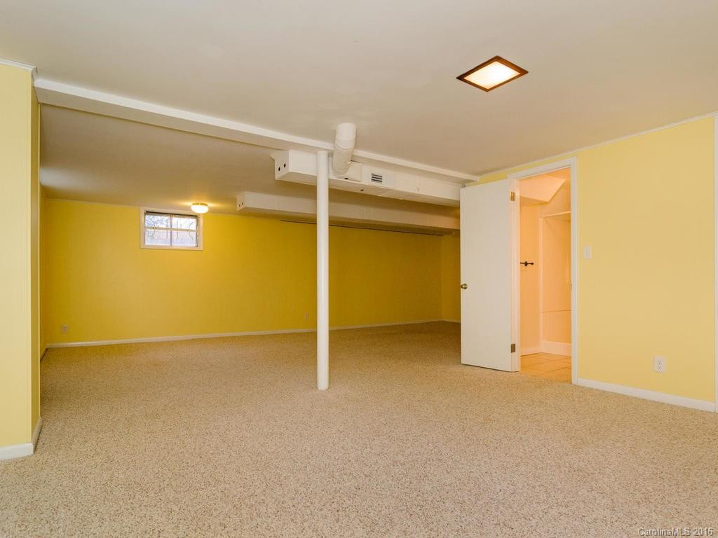 63 Imperial Court - Photo 17