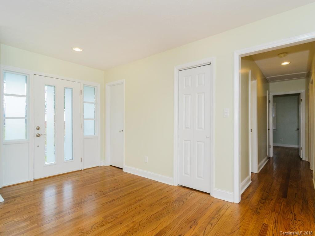 63 Imperial Court - Photo 3