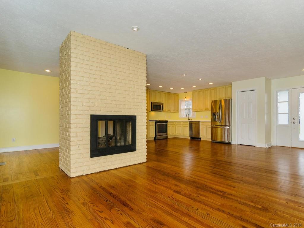 63 Imperial Court - Photo 5