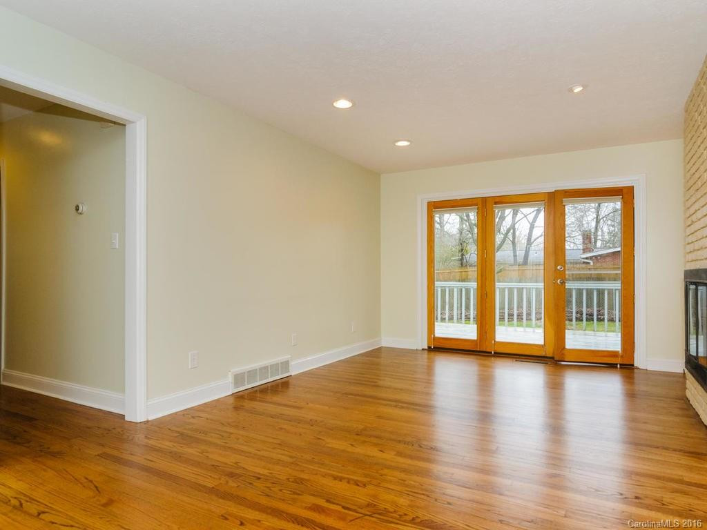 63 Imperial Court - Photo 6
