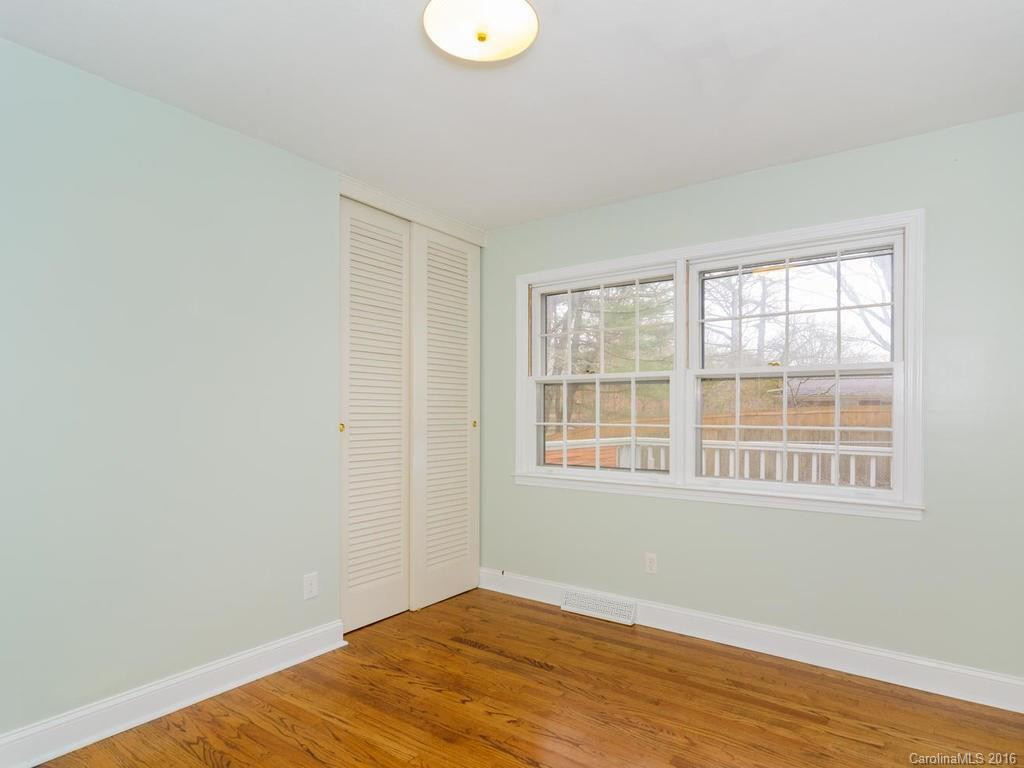 63 Imperial Court - Photo 10