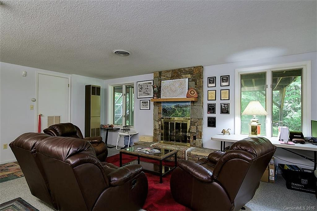 1833 Cherrywood Lane - Photo 18