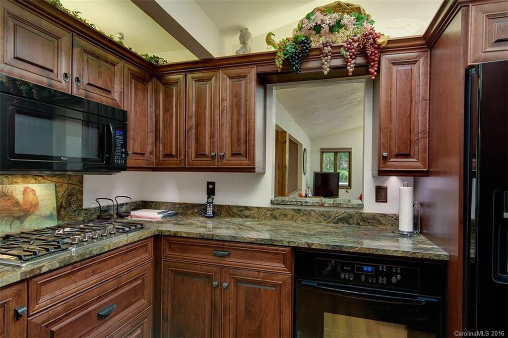 1833 Cherrywood Lane - Photo 6