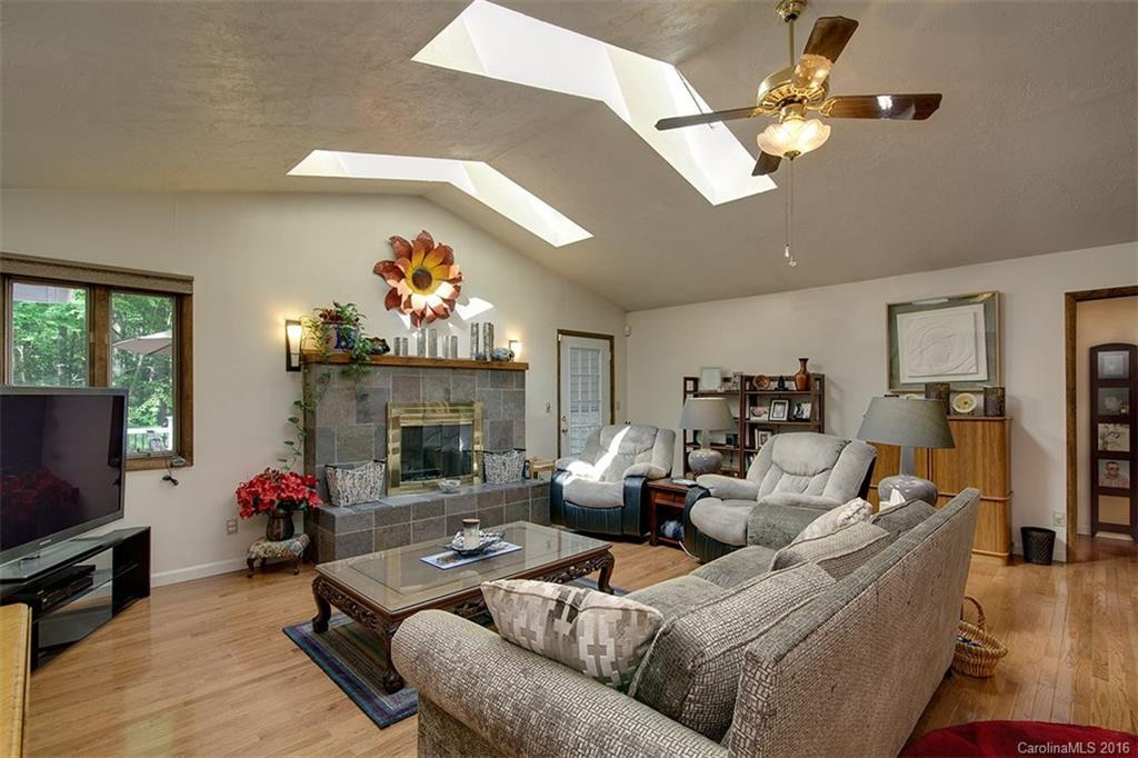1833 Cherrywood Lane - Photo 9