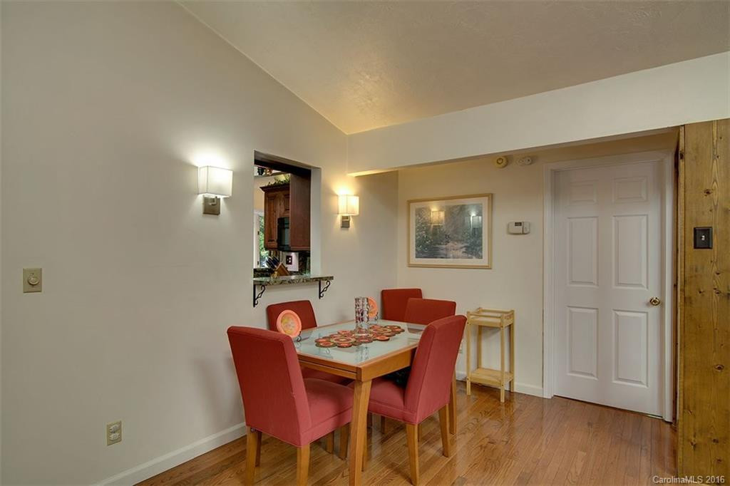1833 Cherrywood Lane - Photo 10