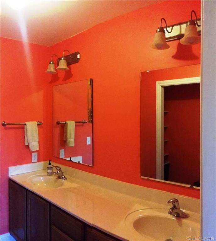 15 Iris Hill Drive #B - Photo 9