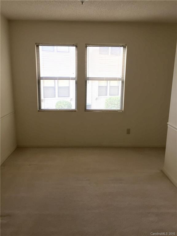 2201 Abbey Circle #V1 - Photo 8