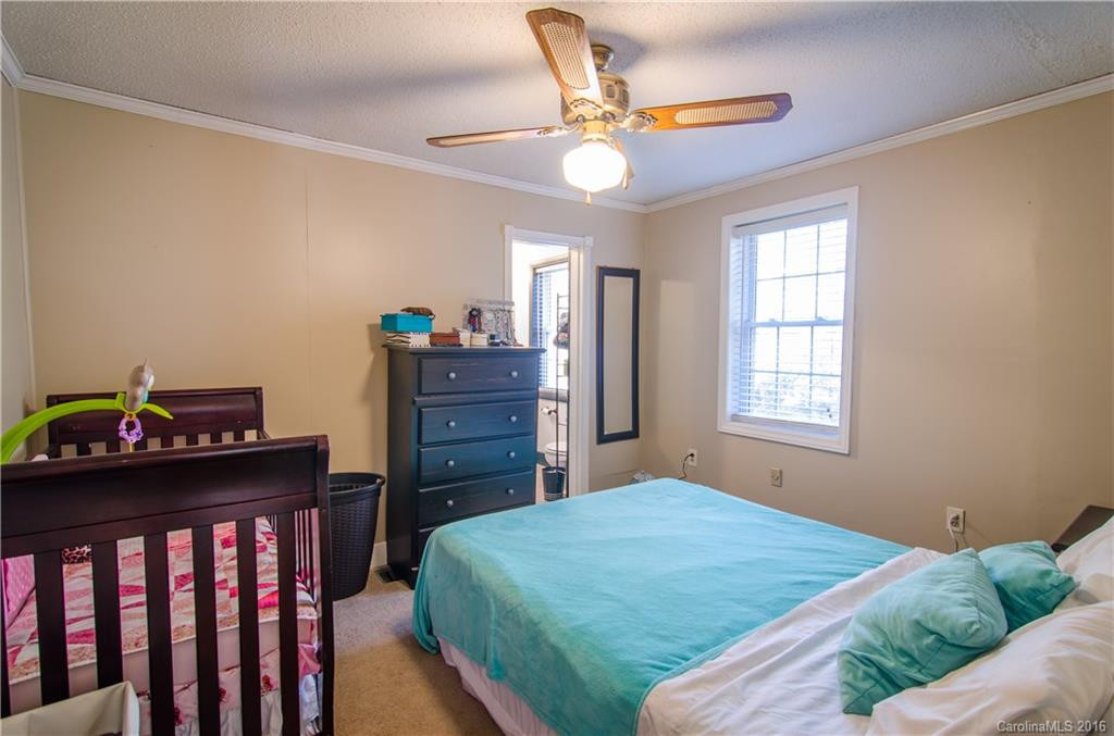 84 Lakeside Drive - Photo 4