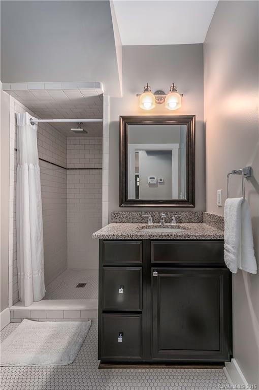 17 Woodley Avenue - Photo 8