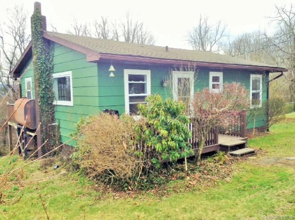 556 Deaverview Road