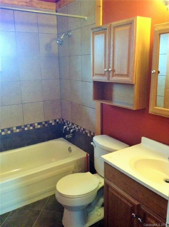 556 Deaverview Road - Photo 6