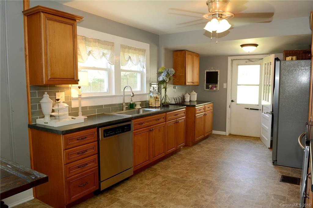 57 Nesbitt Street - Photo 9