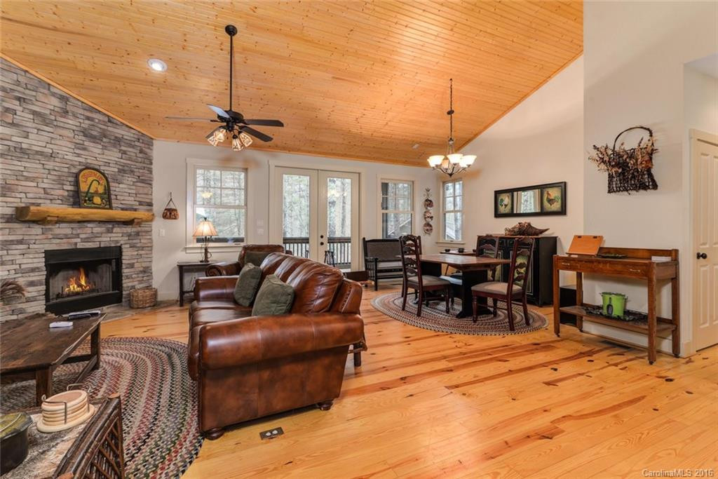 88 Woodbridge Drive - Photo 4