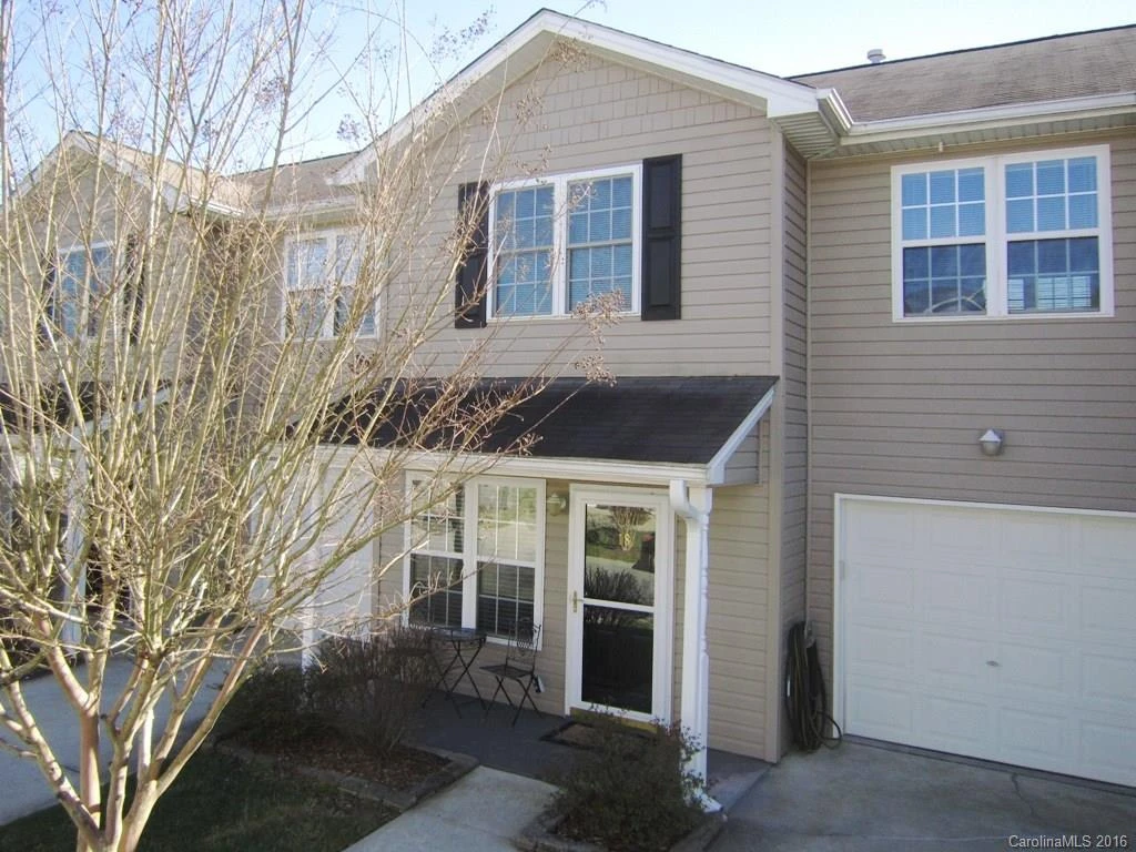 18 Yorktown Circle #18