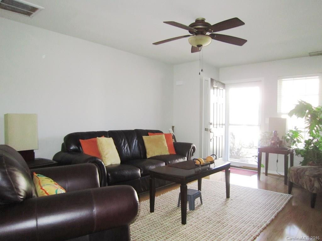 18 Yorktown Circle #18 - Photo 2