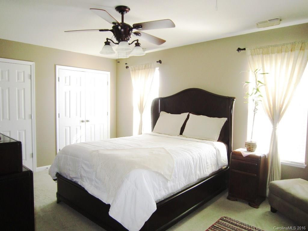 18 Yorktown Circle #18 - Photo 11