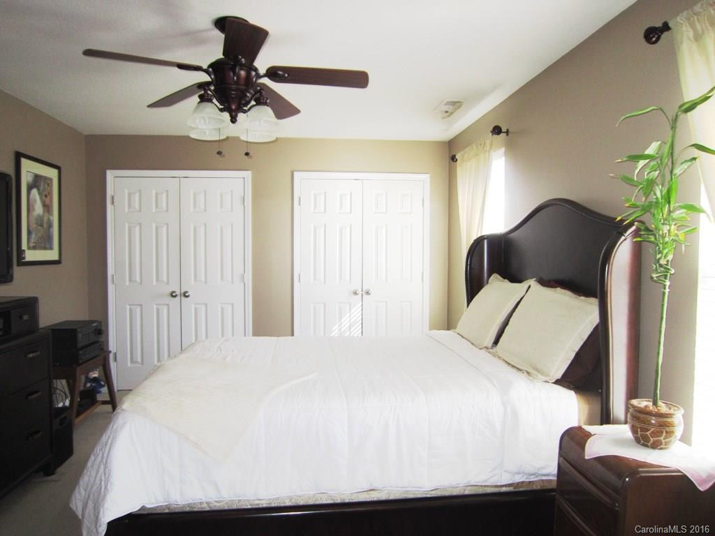 18 Yorktown Circle #18 - Photo 12
