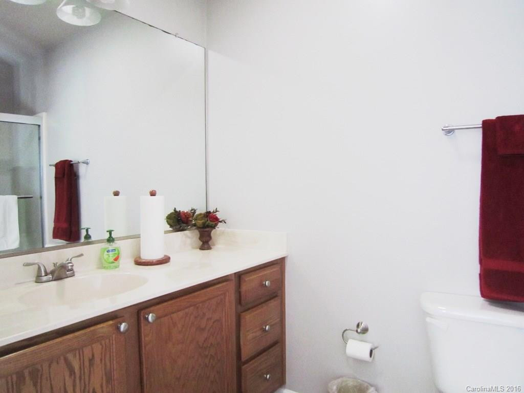 18 Yorktown Circle #18 - Photo 13