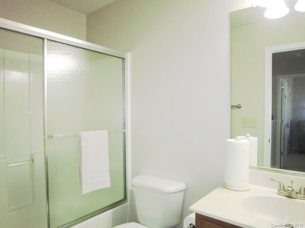 18 Yorktown Circle #18 - Photo 17