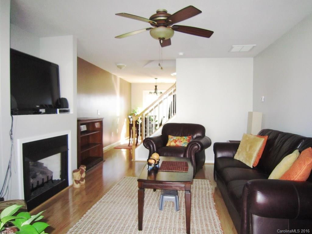 18 Yorktown Circle #18 - Photo 3