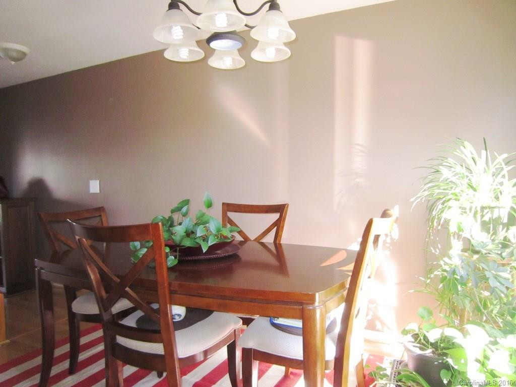 18 Yorktown Circle #18 - Photo 5