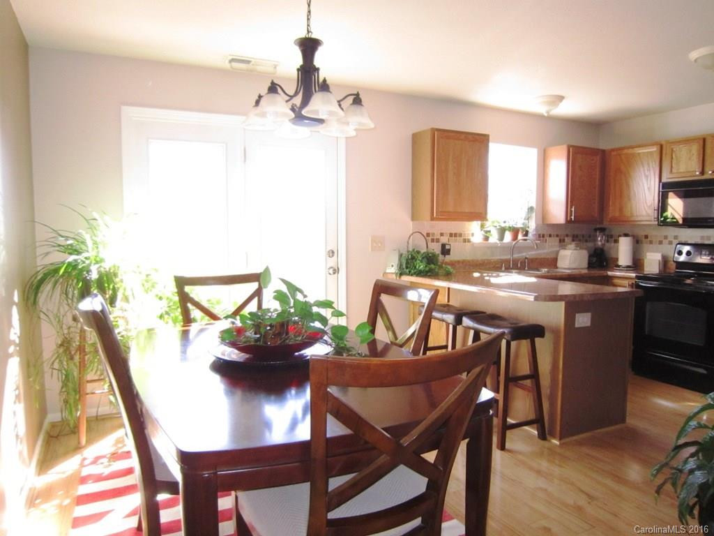 18 Yorktown Circle #18 - Photo 6