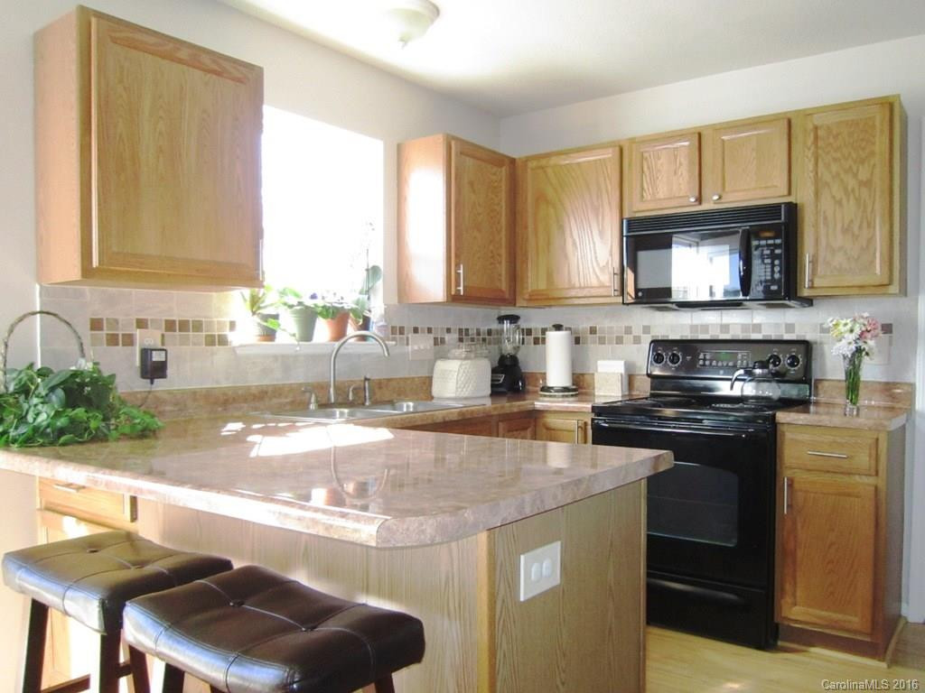 18 Yorktown Circle #18 - Photo 7