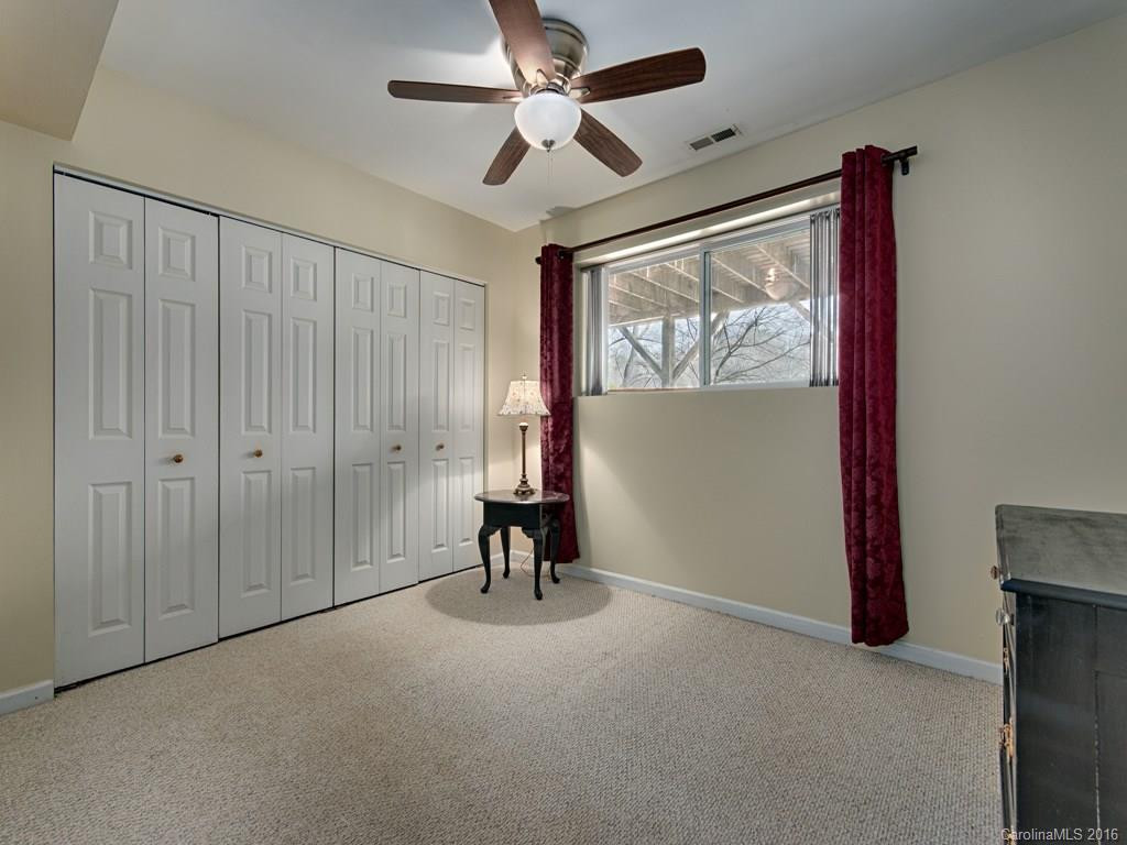 74 Plymouth Circle - Photo 15