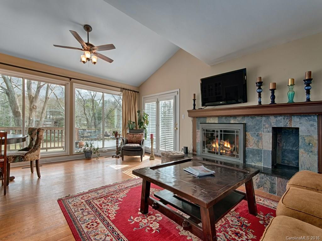 74 Plymouth Circle - Photo 6