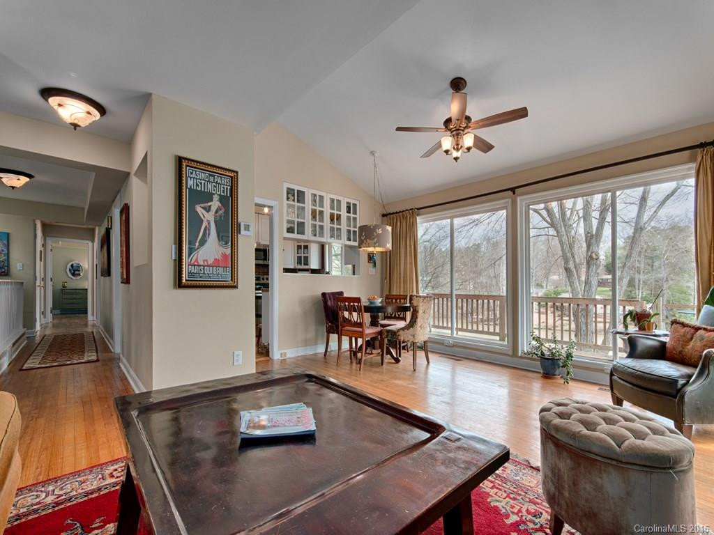 74 Plymouth Circle - Photo 7