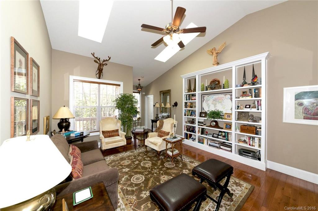 163 Peachtree Street - Photo 5