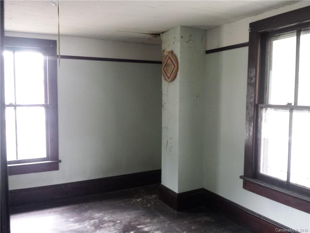 328 Main Street - Photo 13