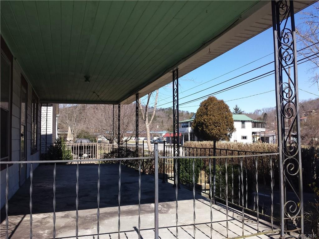 328 Main Street - Photo 5