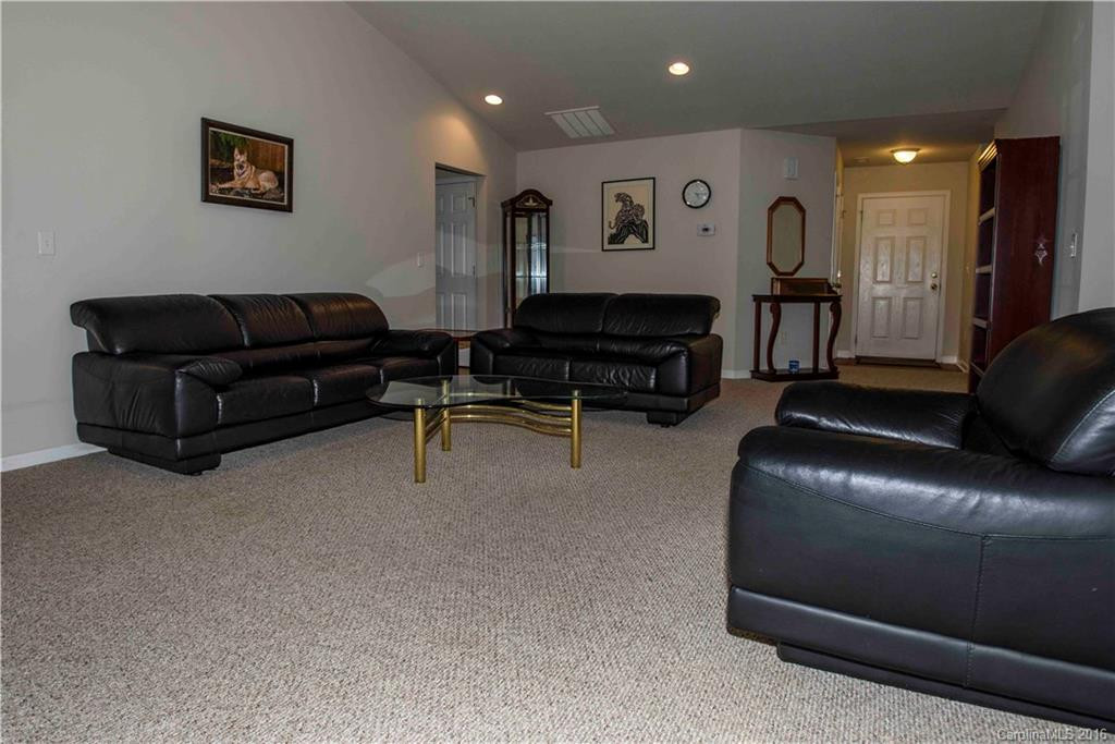 98 Sunny Meadows Boulevard #UNIT 46 BLD C-J - Photo 12