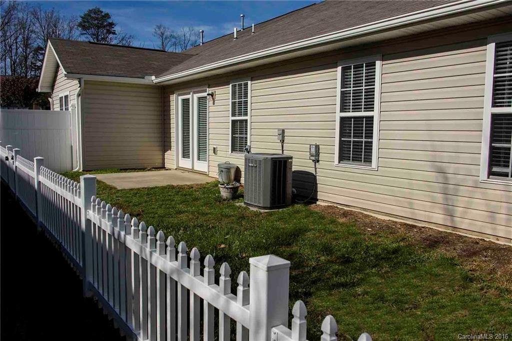 98 Sunny Meadows Boulevard #UNIT 46 BLD C-J - Photo 24