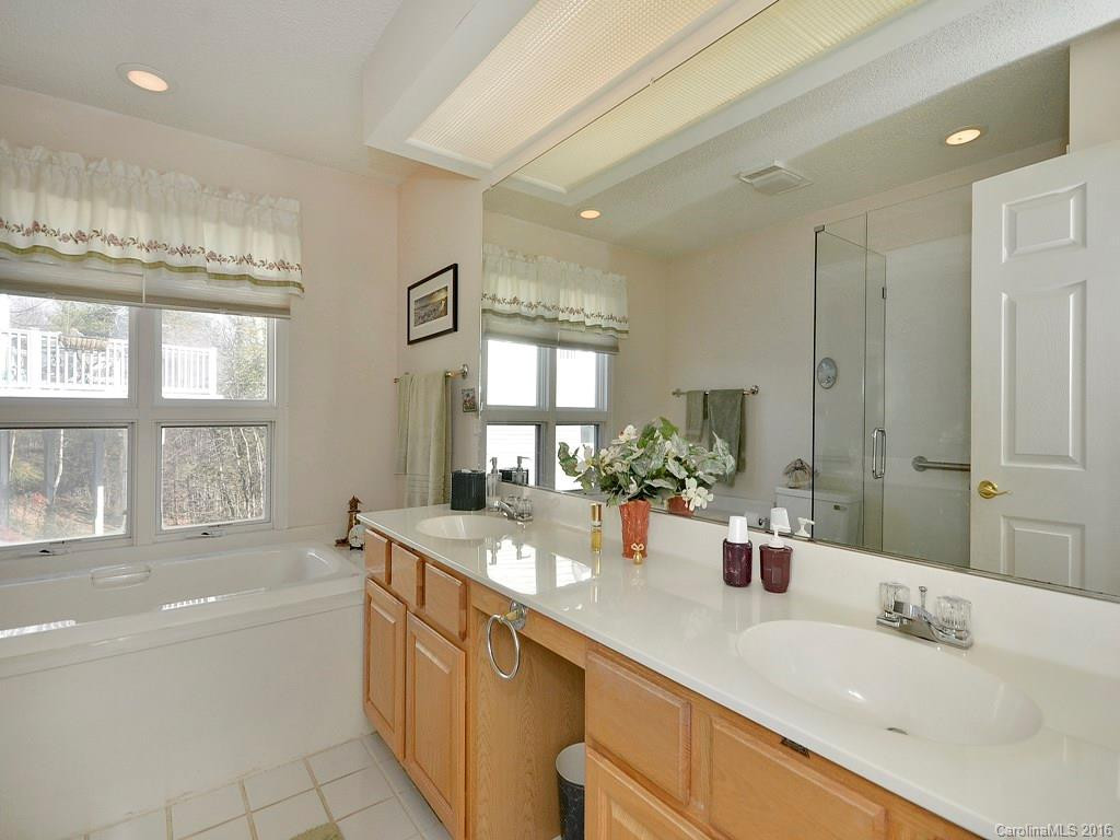 121 Carriage Walk Lane #E-2 - Photo 16