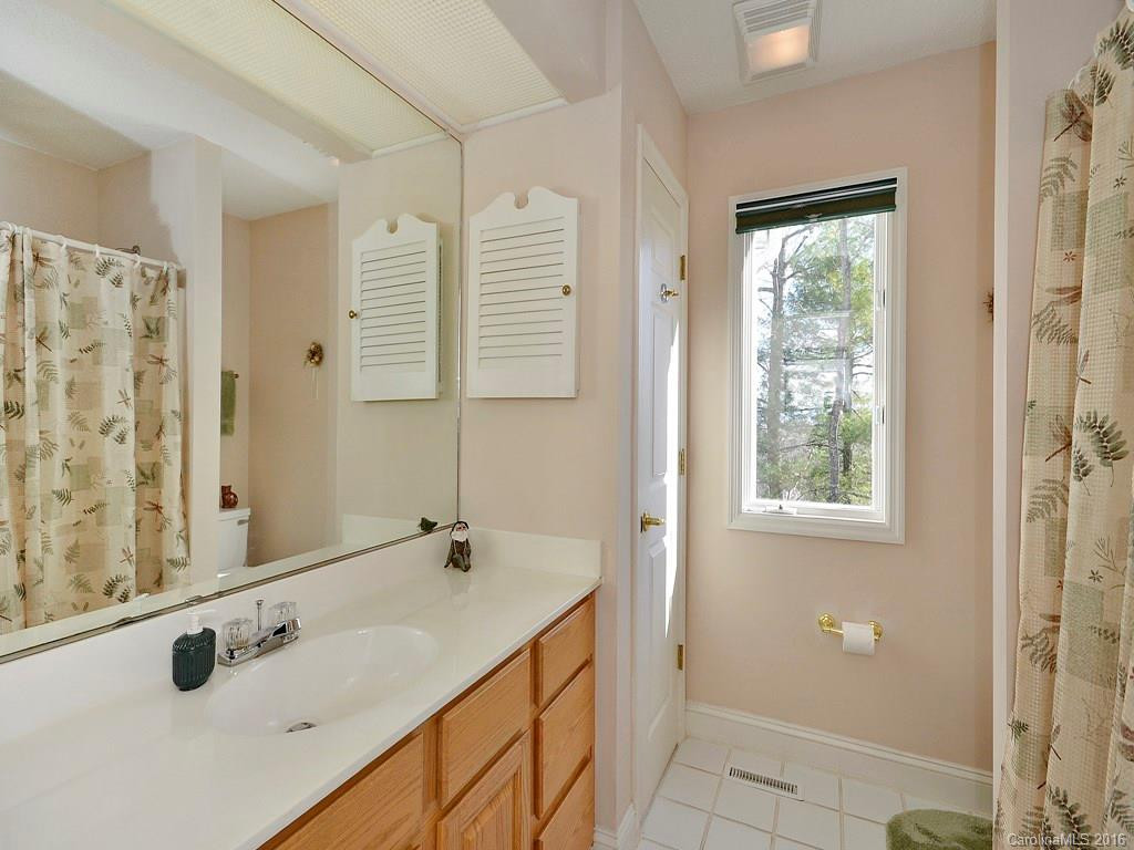 121 Carriage Walk Lane #E-2 - Photo 19