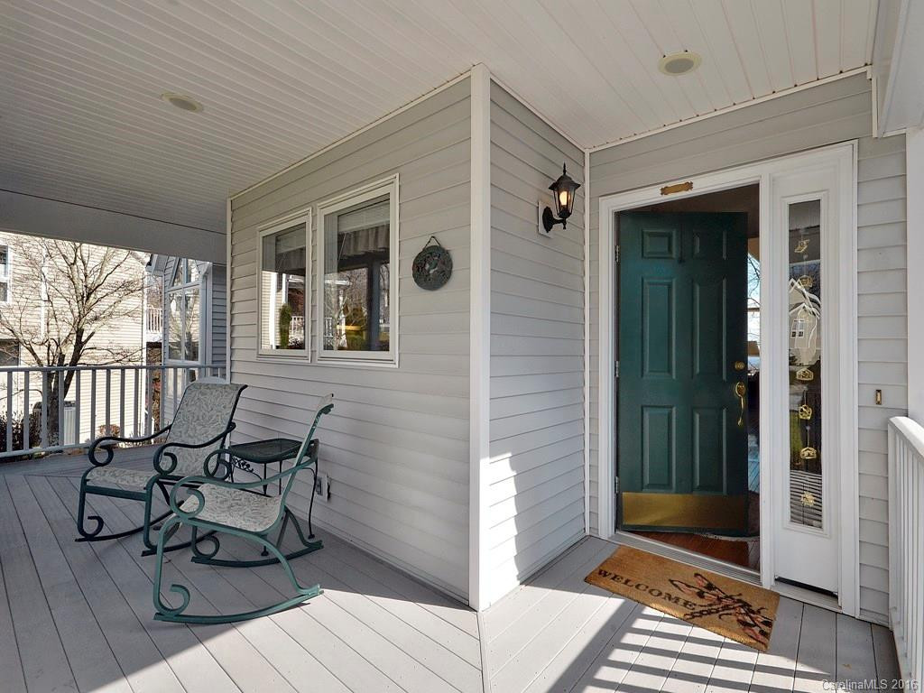 121 Carriage Walk Lane #E-2 - Photo 3
