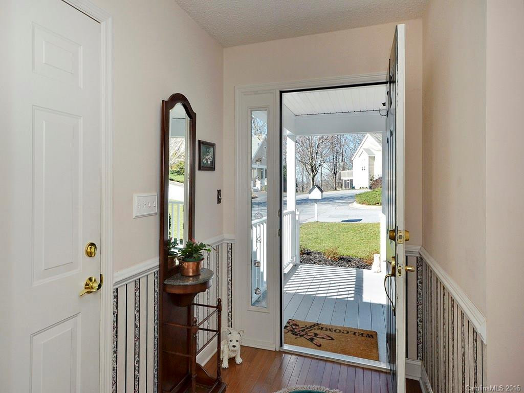 121 Carriage Walk Lane #E-2 - Photo 4