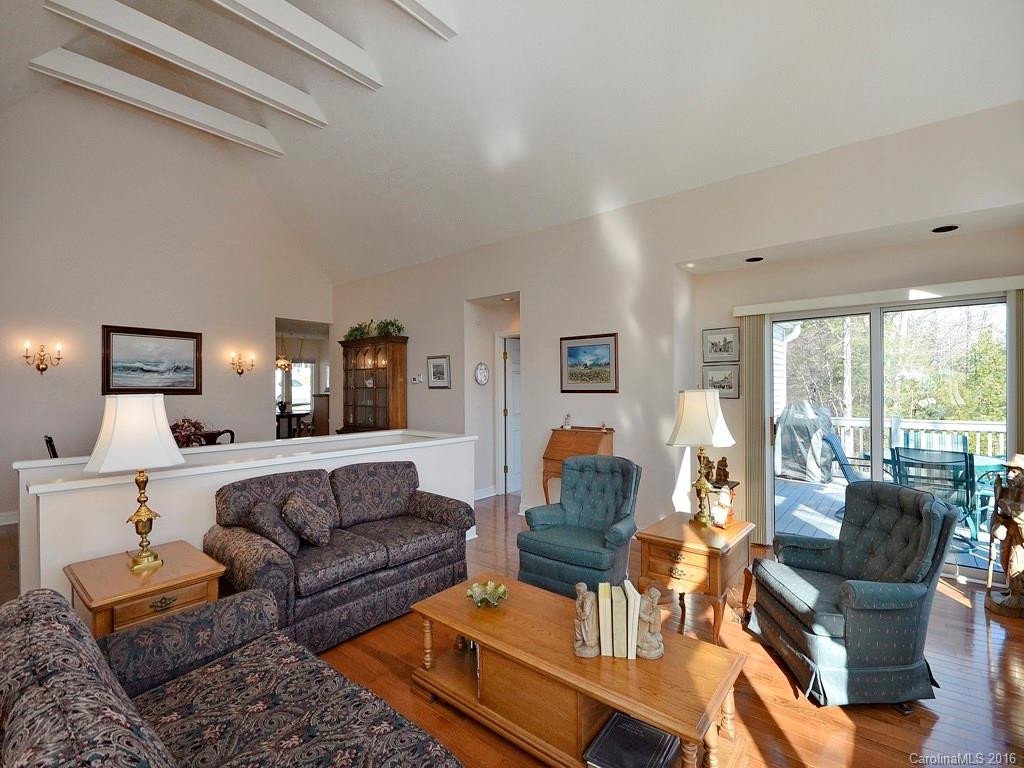 121 Carriage Walk Lane #E-2 - Photo 8