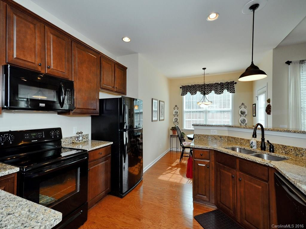 66 Brookstone Court - Photo 9