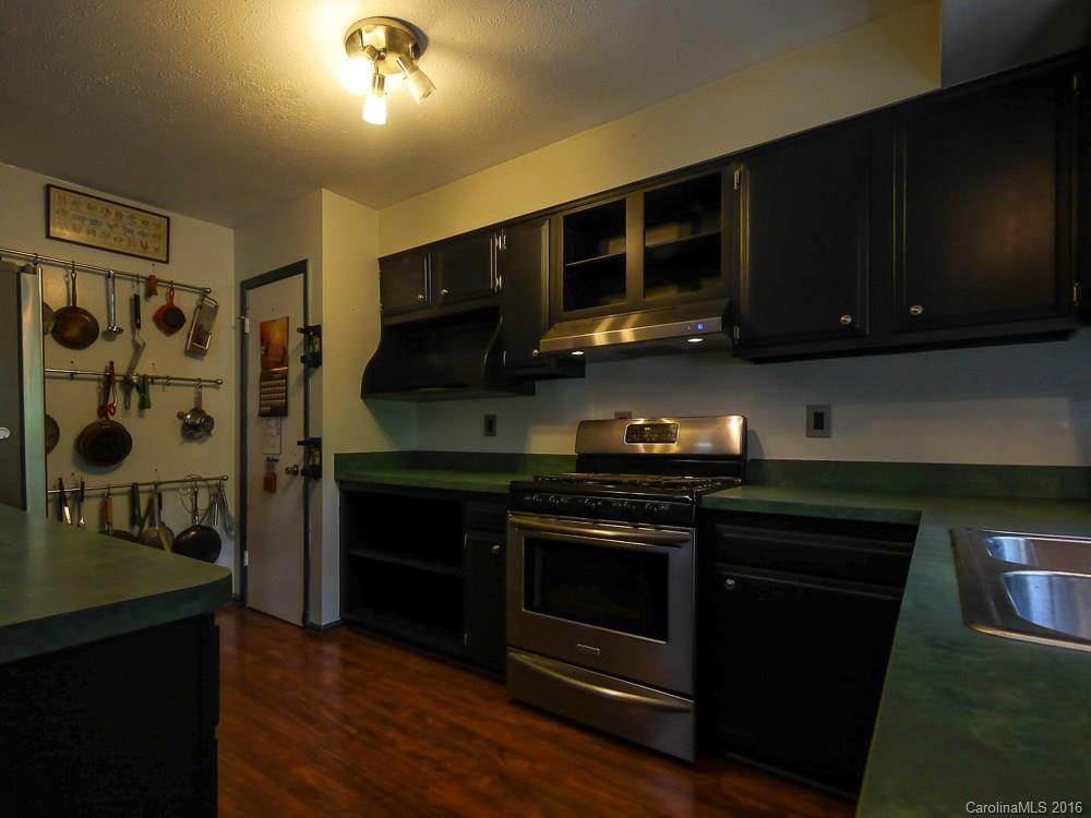 3 Woodland Court #27 - Photo 3