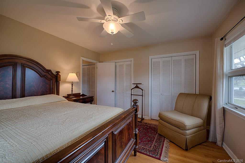 2961 Lakeshore Drive #3 - Photo 9