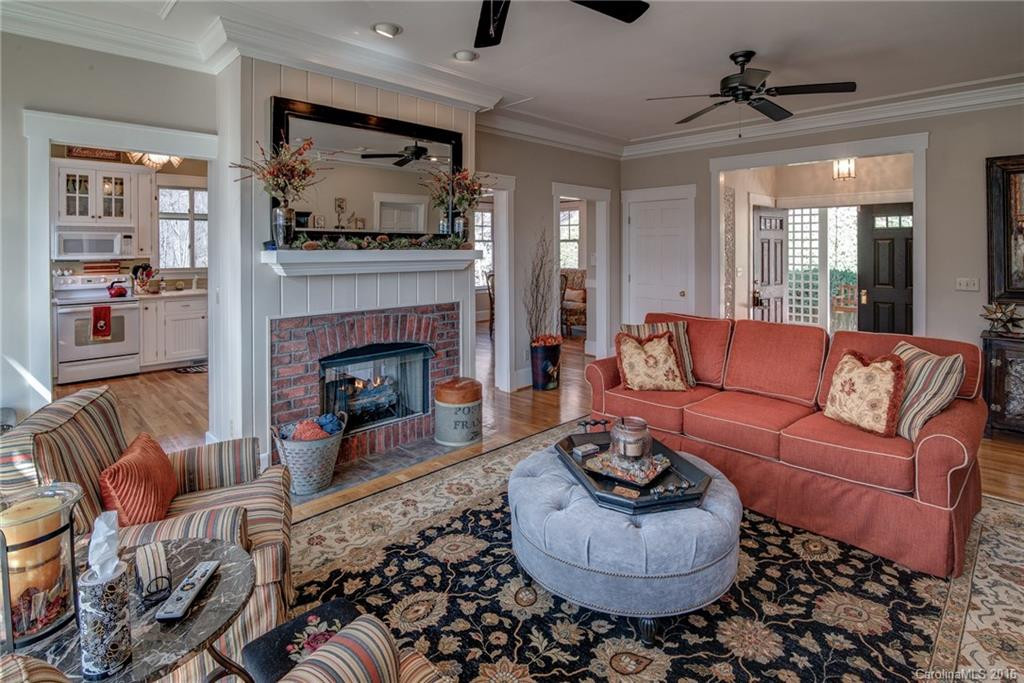 1 Wedgewood Terrace - Photo 6