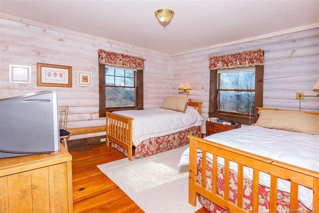 693 Unvdatlvi Court - Photo 14