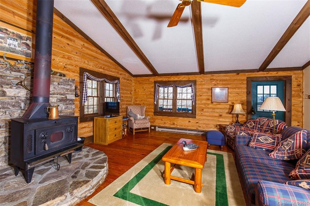 693 Unvdatlvi Court - Photo 8